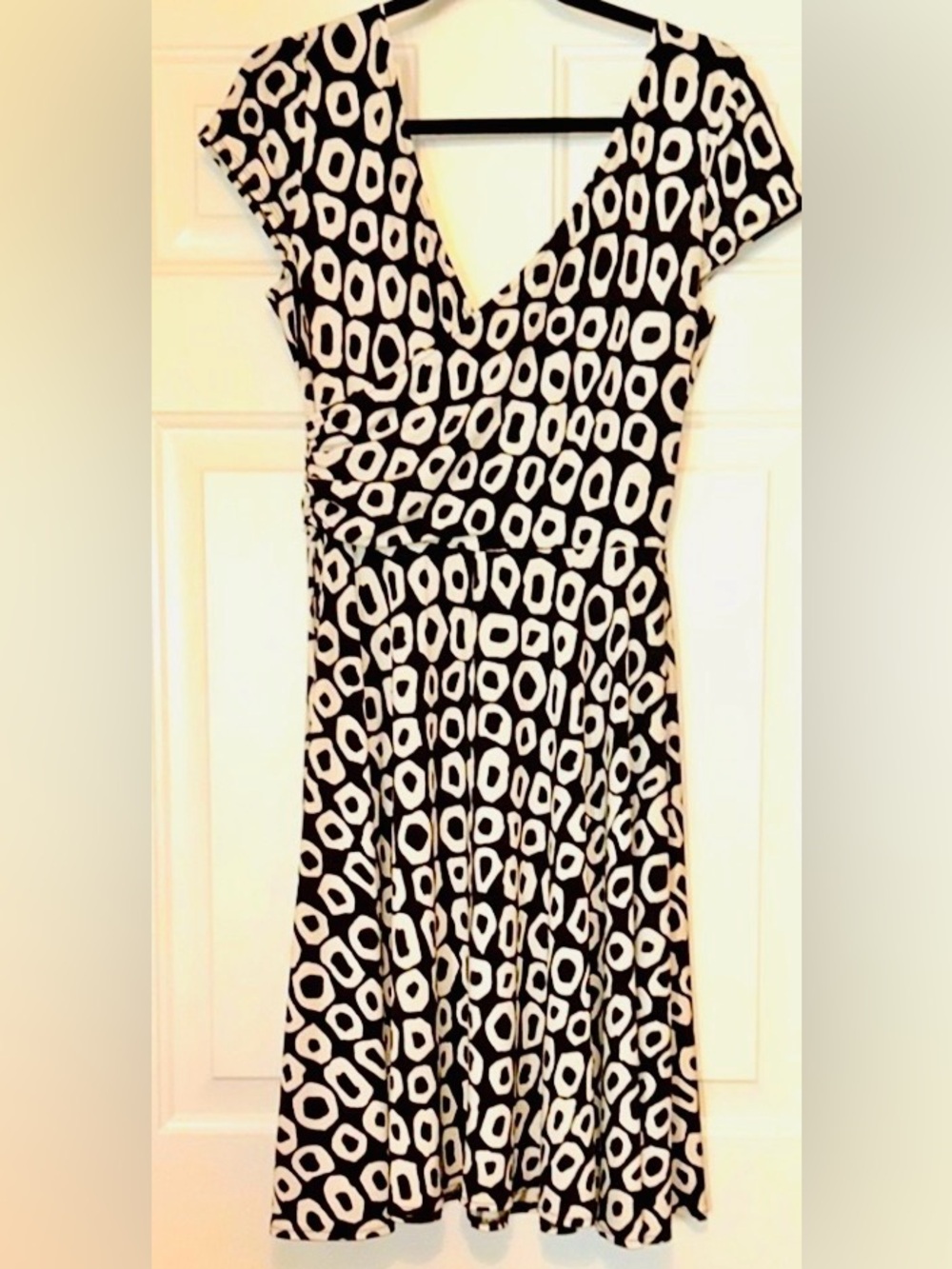 Maggy London Wrap Dress 12 Black/White Artsy Geometric A-Line Career Classic